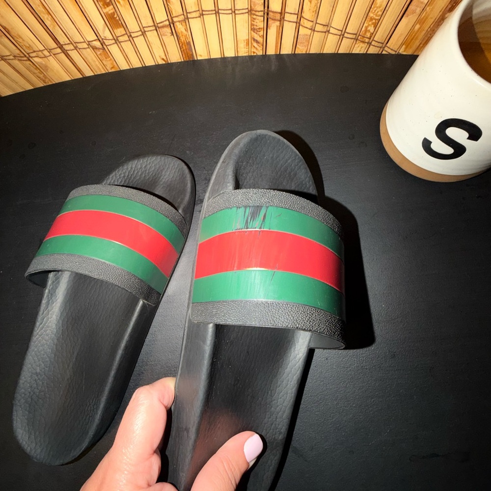 Gucci Gray Slides with Green and Red Stripes - Picture 7 of 7